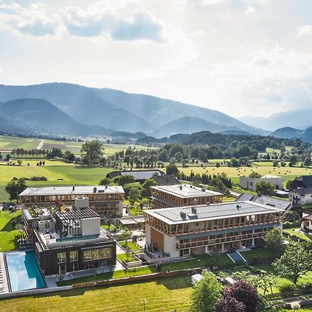 Falkensteiner Hotel Kronplatz - The Leading Hotels Of The World (Adults Only) Riscone Exterior foto The campus of the University of Applied Sciences Kufstein
