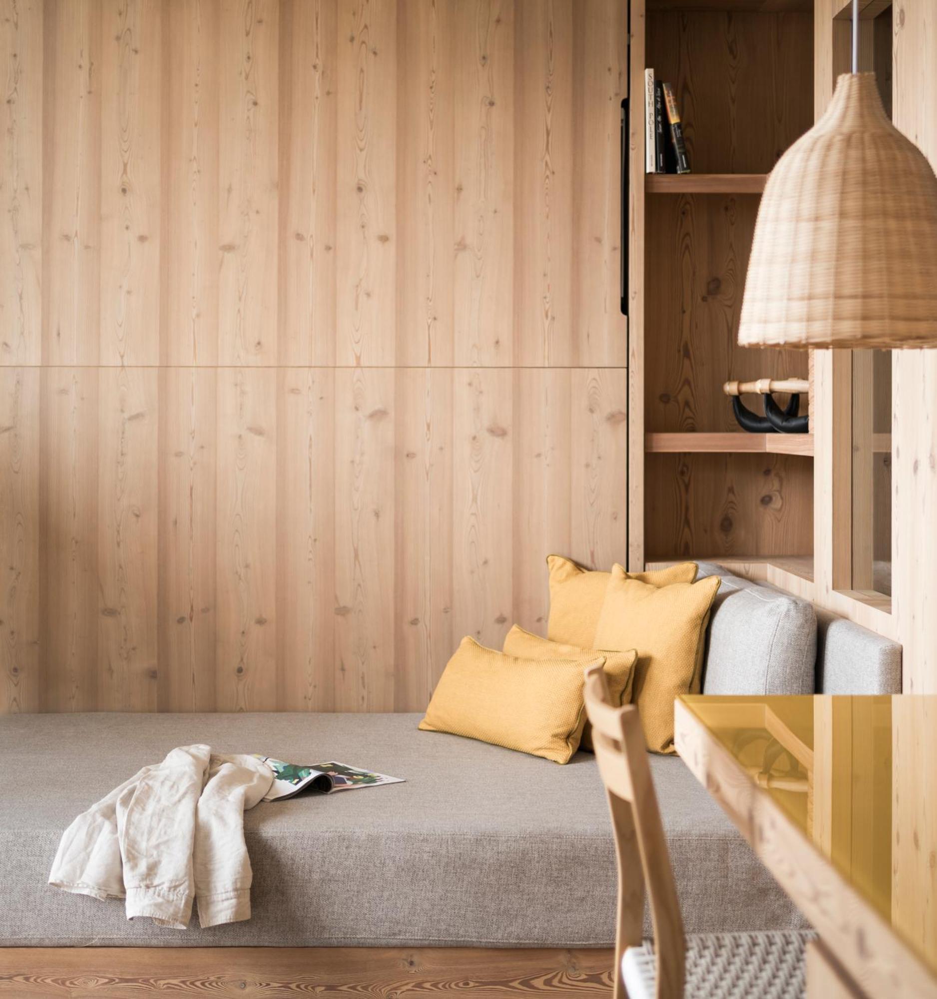 Falkensteiner Hotel Kronplatz - The Leading Hotels Of The World (Adults Only) Riscone Habitación foto A wall panel made of wood